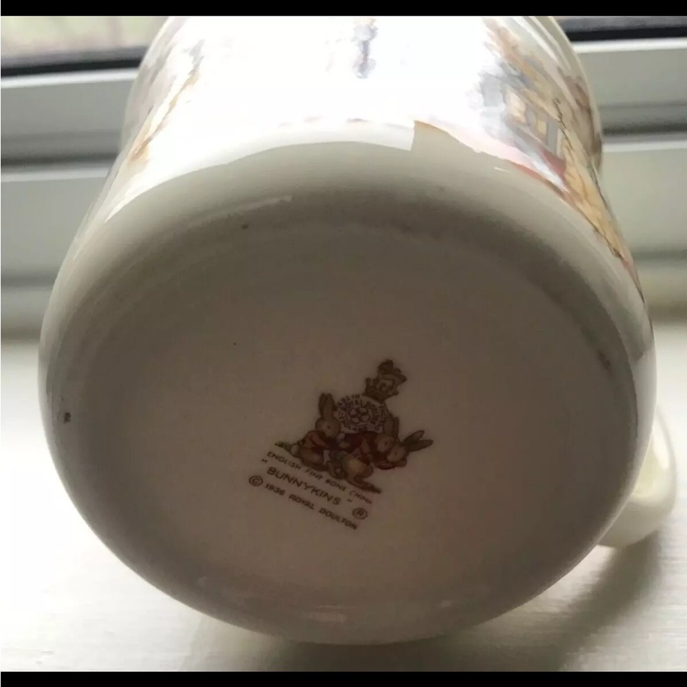 ROYAL DOULTON Bunnykins Christening Mug & Plate NWOB - Picture 6 of 7